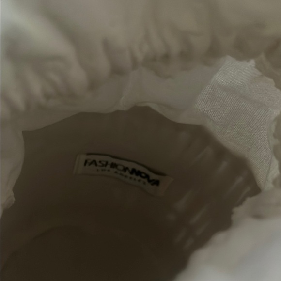 Fashion Nova White Woven Bag - Picture 2 of 3